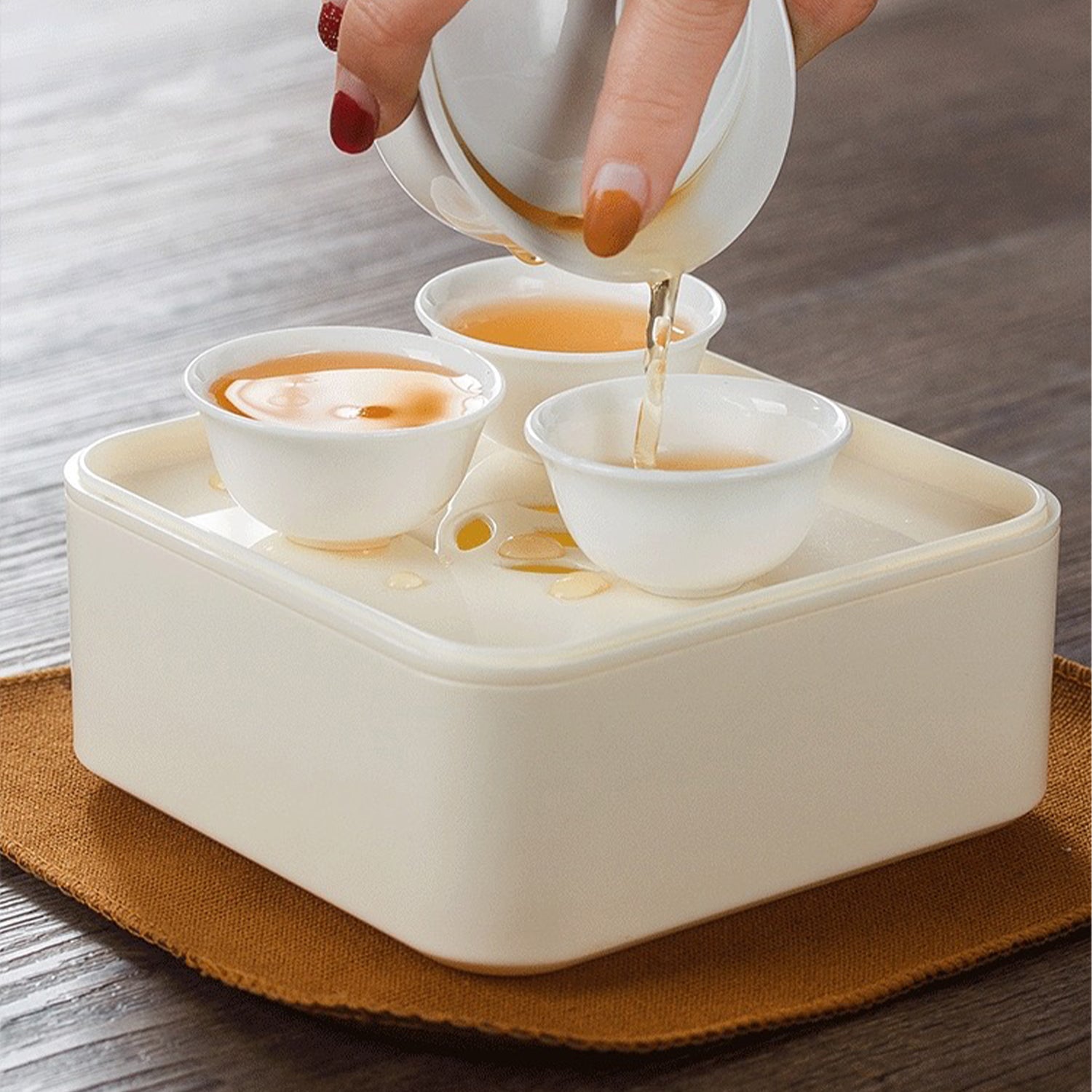 Portable ceramic bowl