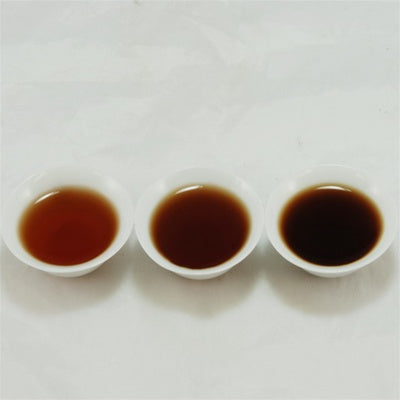 Pu-Erh Tea Cake, 7572, Menghai Tea Factory, 1990s (Ripe/Shou)