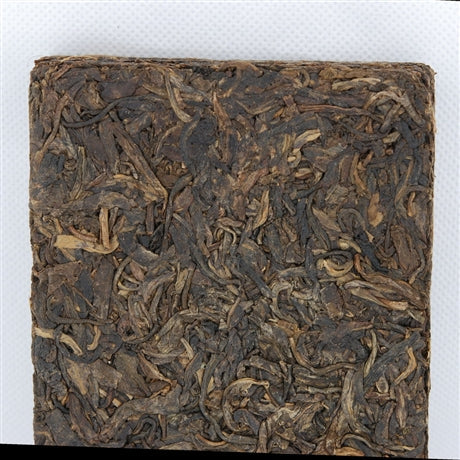 Pu-Erh Tea Brick, Yi Wu Mountain, Kunming Tea Factory, 1998 (Sheng/Raw)